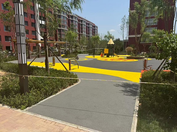 離石高級中學(xué)附屬院 (3).jpg